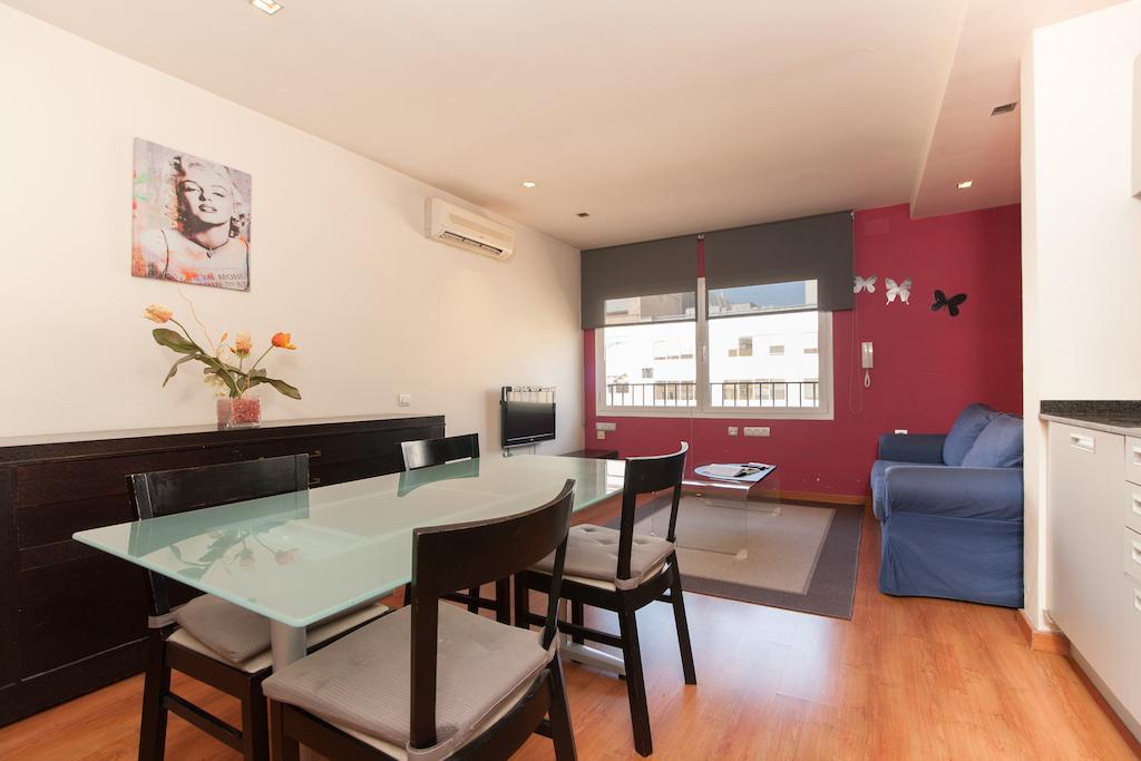 Rambla Suites Barcelona Bagian luar foto