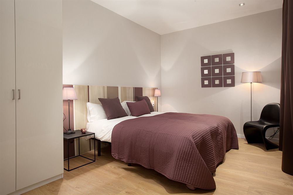 Rambla Suites Barcelona Bagian luar foto