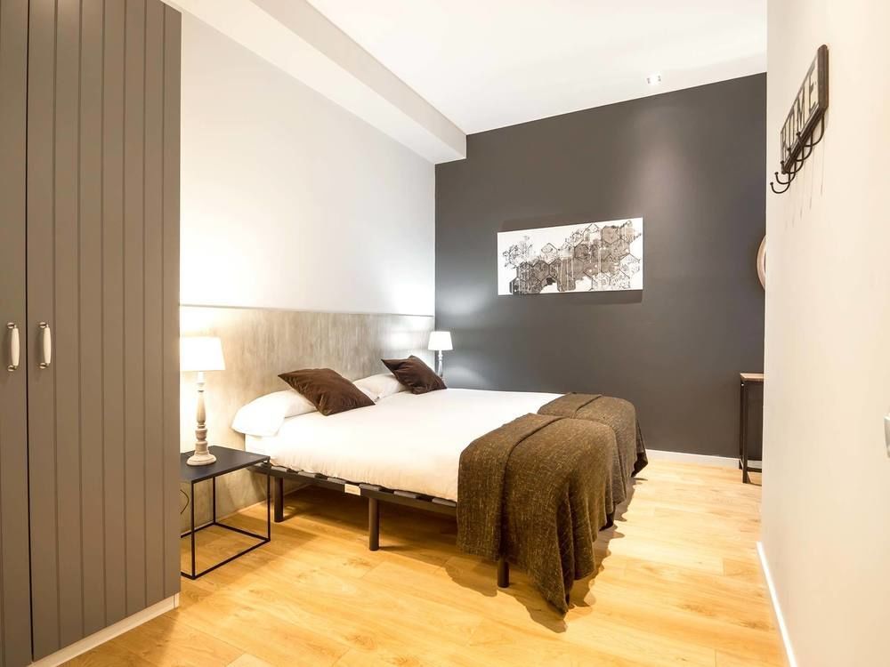 Rambla Suites Barcelona Bagian luar foto